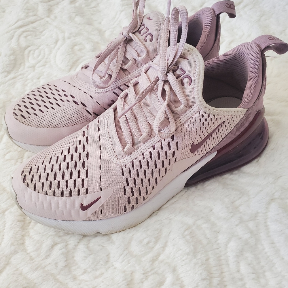 Nike Air Max 270